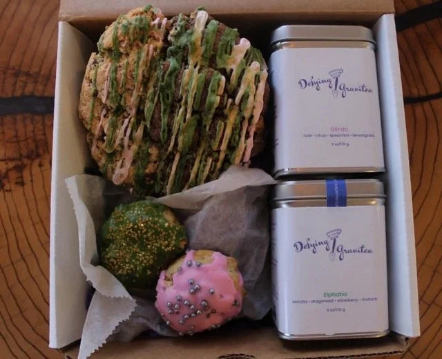 Defying Gravitea X Wicked gift box with Elphaba & Glinda tea